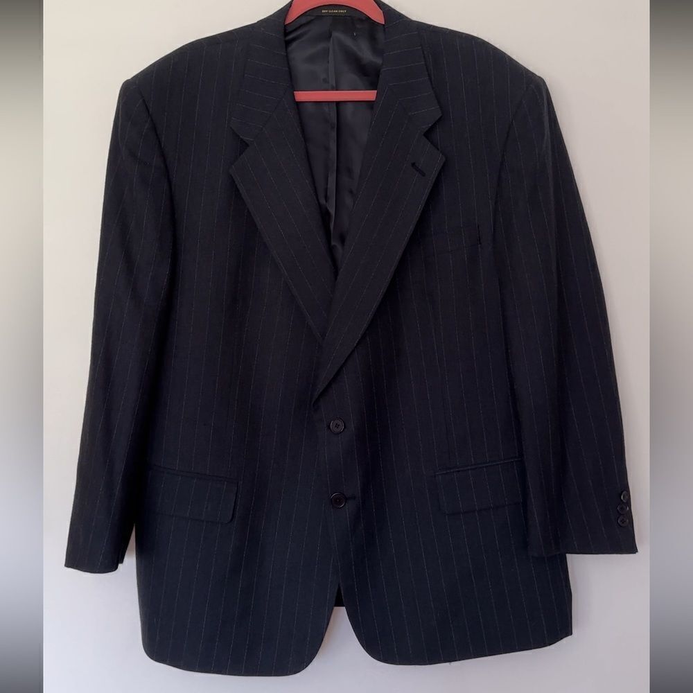 Givenchy navy pinstripe men’s blazer sport coat